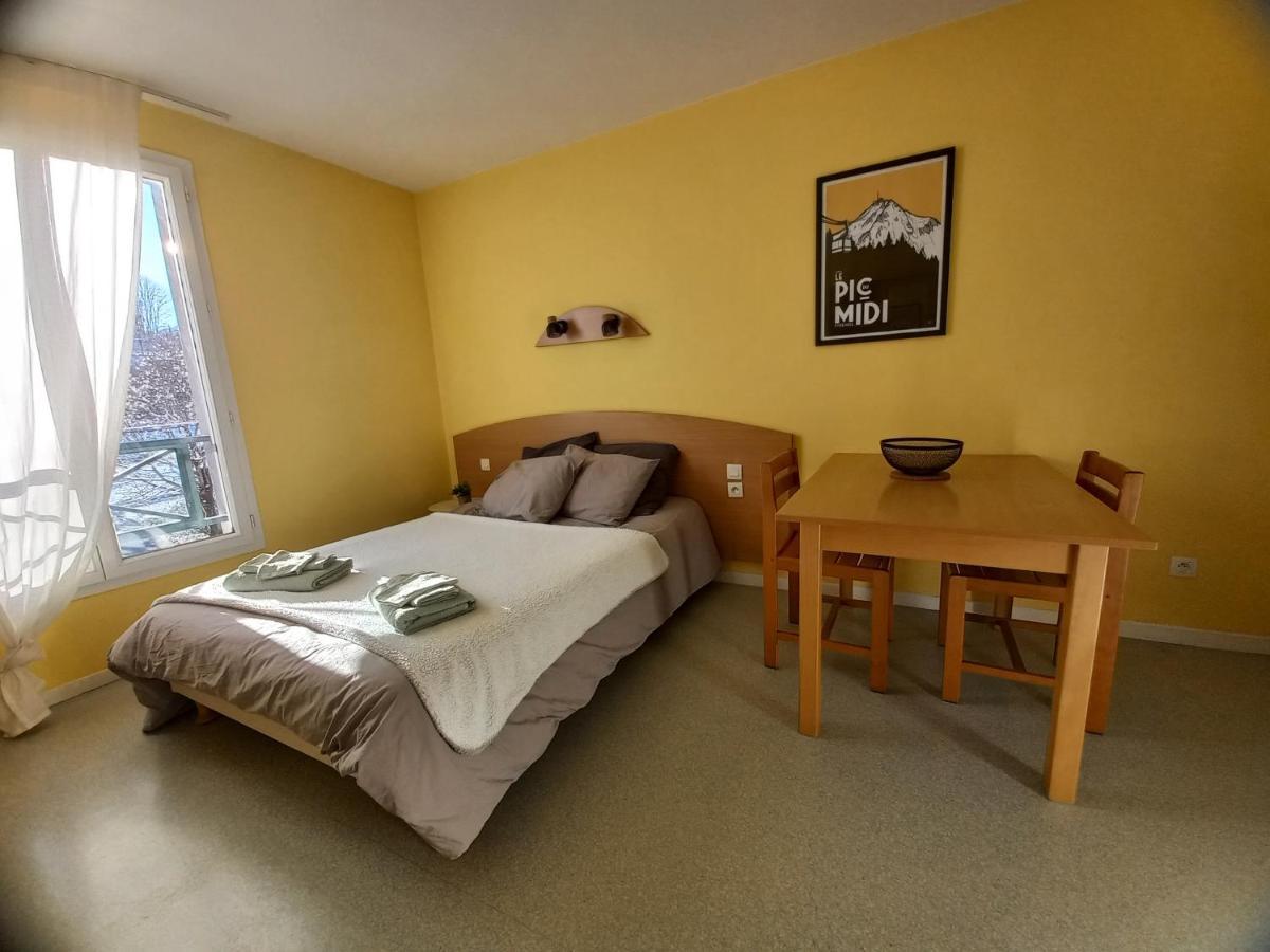 Studio Tres Bien Situe, Belle Vue, Parking Prive Bagnères-de-Bigorre Zewnętrze zdjęcie